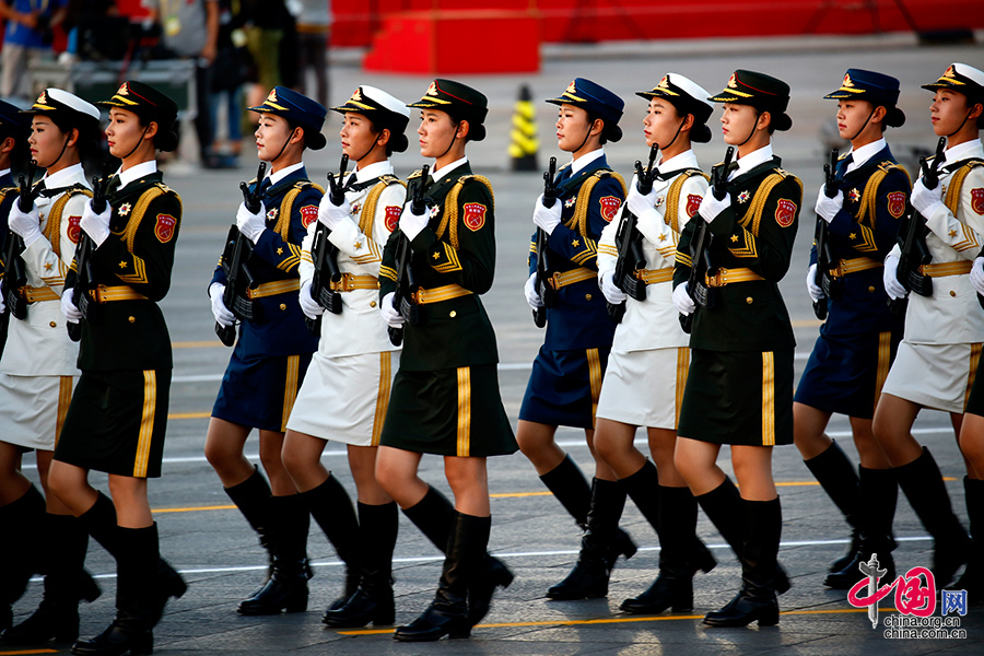 9.3大閱兵即將開始---直擊三軍儀仗隊(duì)[組圖]